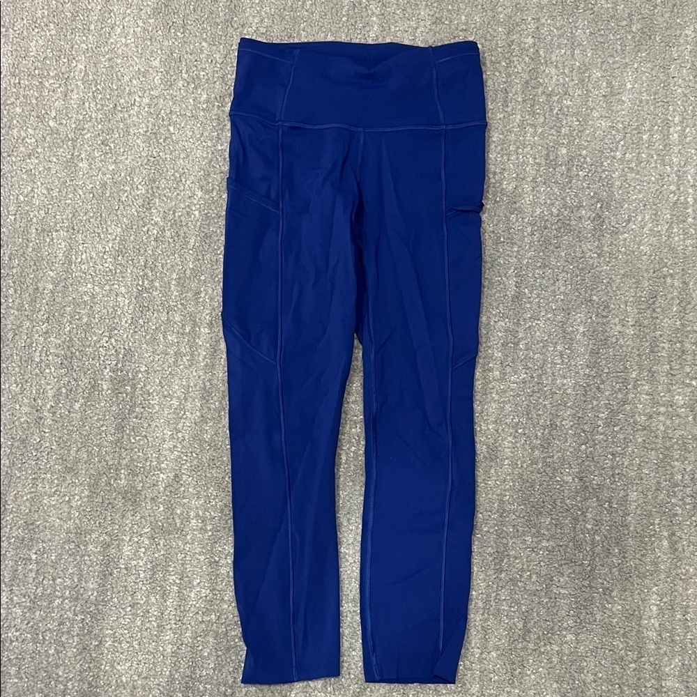 lululemon athletica Deep Blue Workout Leggings Size 4 wunder under